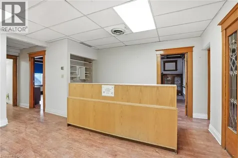 826 Main Street East Hamilton ON L8M 1L6