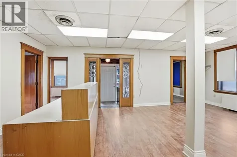 826 Main Street East Hamilton ON L8M 1L6