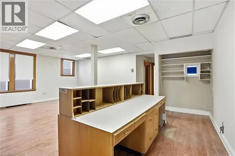 826 Main Street East Hamilton ON L8M 1L6