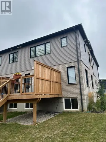 3 Roper Place Kitchener ON N2R 1R2
