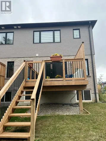 3 Roper Place Kitchener ON N2R 1R2