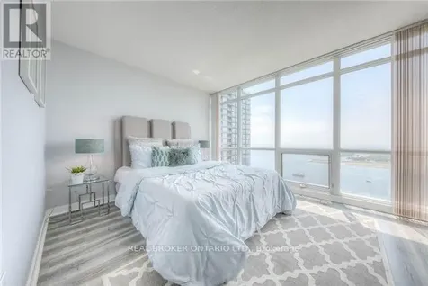 15 Fort York Boulevard Toronto (waterfront Communities) ON M5V 3Y4