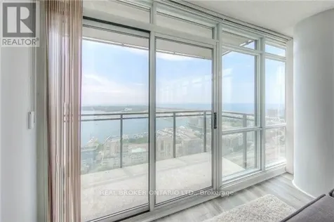 15 Fort York Boulevard Toronto (waterfront Communities) ON M5V 3Y4