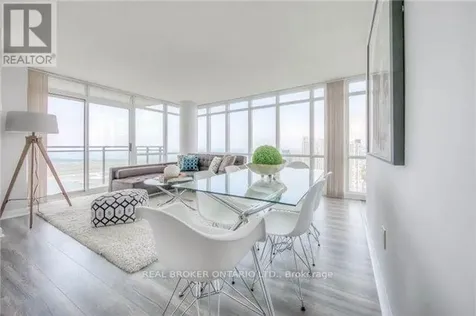 15 Fort York Boulevard Toronto (waterfront Communities) ON M5V 3Y4