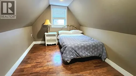 22 University Avenue East Windsor ON N9A 2Y4