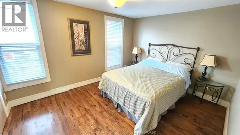 22 University Avenue East Windsor ON N9A 2Y4