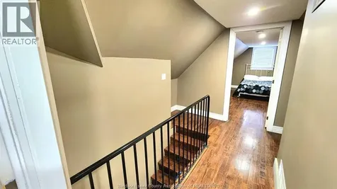 22 University Avenue East Windsor ON N9A 2Y4