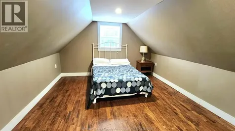 22 University Avenue East Windsor ON N9A 2Y4