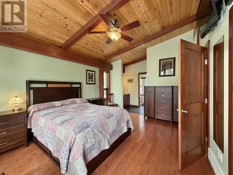 447 Hopkins Bay Road Fort Frances ON P9A 3M3