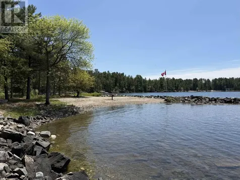 447 Hopkins Bay Road Fort Frances ON P9A 3M3