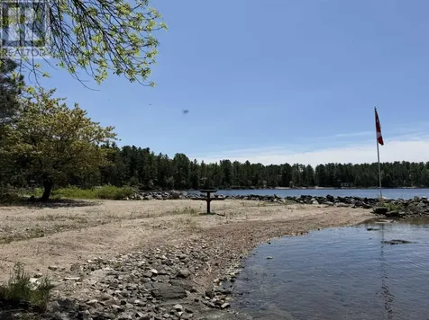 447 Hopkins Bay Road Fort Frances ON P9A 3M3