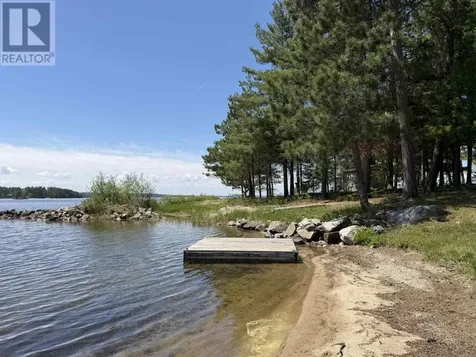 447 Hopkins Bay Road Fort Frances ON P9A 3M3