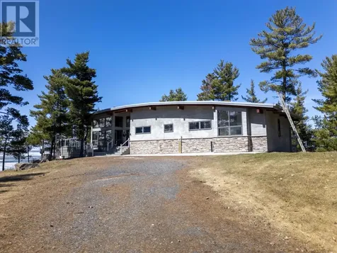447 Hopkins Bay Road Fort Frances ON P9A 3M3