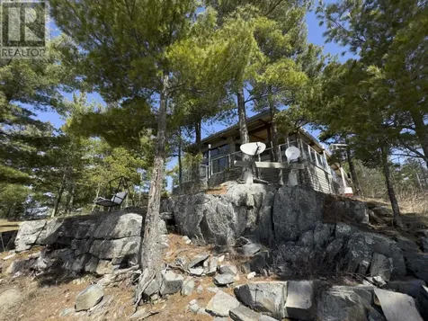 447 Hopkins Bay Road Fort Frances ON P9A 3M3