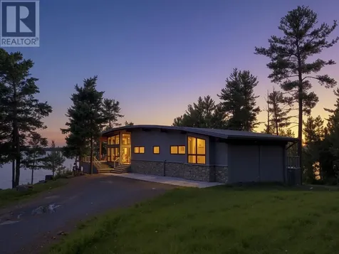447 Hopkins Bay Road Fort Frances ON P9A 3M3