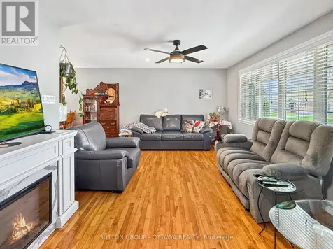 412 Leitch Drive Cornwall ON K6H 5P4