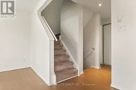 762 St. Andre Drive Ottawa ON K1C 4S7