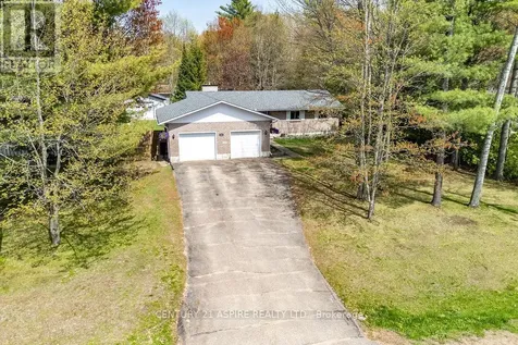 21 Heritage Drive Petawawa ON K8H 3K9