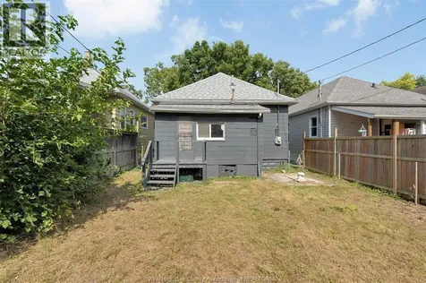 505 Mckay Windsor ON N9B 1Z7