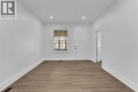 505 Mckay Windsor ON N9B 1Z7