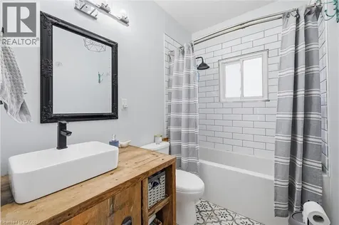 392 Queenston Street St. Catharines ON L2P 2X9