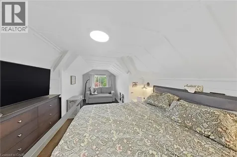 392 Queenston Street St. Catharines ON L2P 2X9