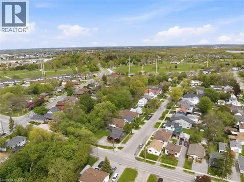 392 Queenston Street St. Catharines ON L2P 2X9