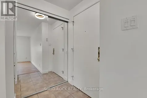 896 Elmsmere Drive Ottawa ON K1J 7T6