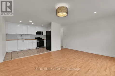 896 Elmsmere Drive Ottawa ON K1J 7T6
