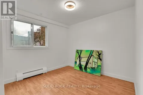 896 Elmsmere Drive Ottawa ON K1J 7T6