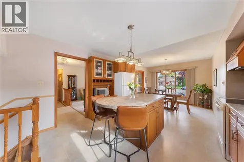 315 Oaklea Court Sarnia ON N7S 5Y9