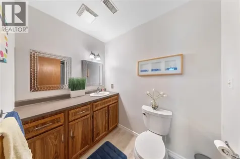 315 Oaklea Court Sarnia ON N7S 5Y9