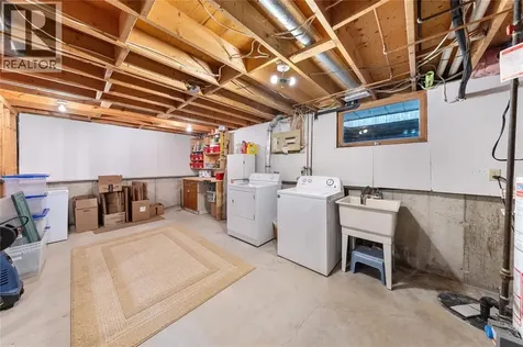 315 Oaklea Court Sarnia ON N7S 5Y9