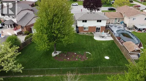 315 Oaklea Court Sarnia ON N7S 5Y9