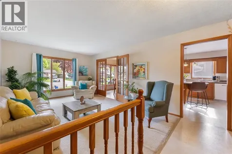 315 Oaklea Court Sarnia ON N7S 5Y9