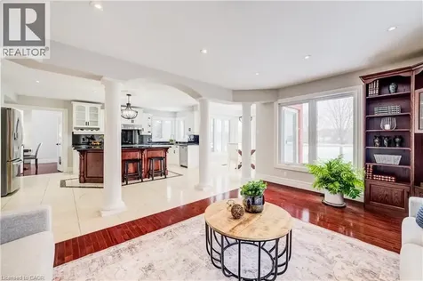 38 Deer Ridge Crescent Kitchener ON N2P 2L3