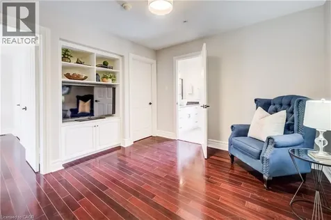 38 Deer Ridge Crescent Kitchener ON N2P 2L3