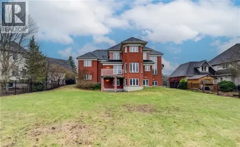 38 Deer Ridge Crescent Kitchener ON N2P 2L3
