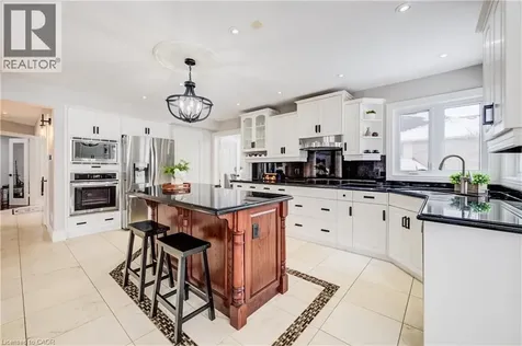 38 Deer Ridge Crescent Kitchener ON N2P 2L3