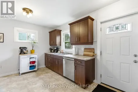 52 Avondale Avenue Stratford ON N5A 6M4