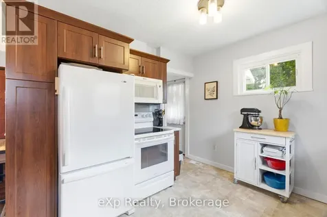52 Avondale Avenue Stratford ON N5A 6M4