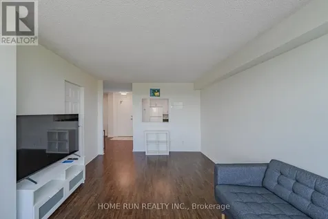 555 Brittany Drive Ottawa ON K1K 4C5