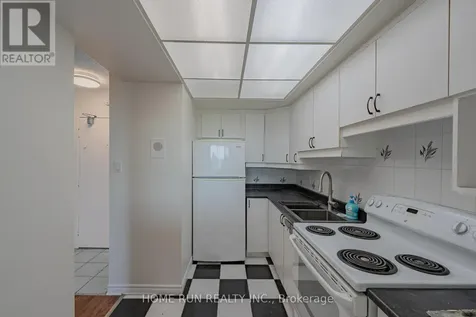 555 Brittany Drive Ottawa ON K1K 4C5