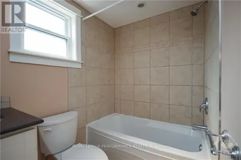 736 Cooper Street West Ottawa ON K1R 5J6