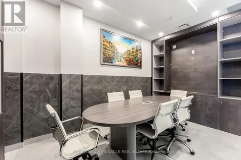 233 Speers Road Oakville (qe Queen Elizabeth) ON L6K 0J5