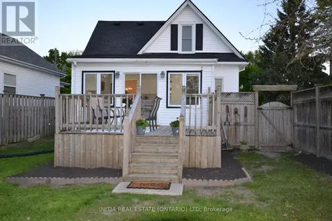 114 Ann Street Sarnia ON N7T 2E7