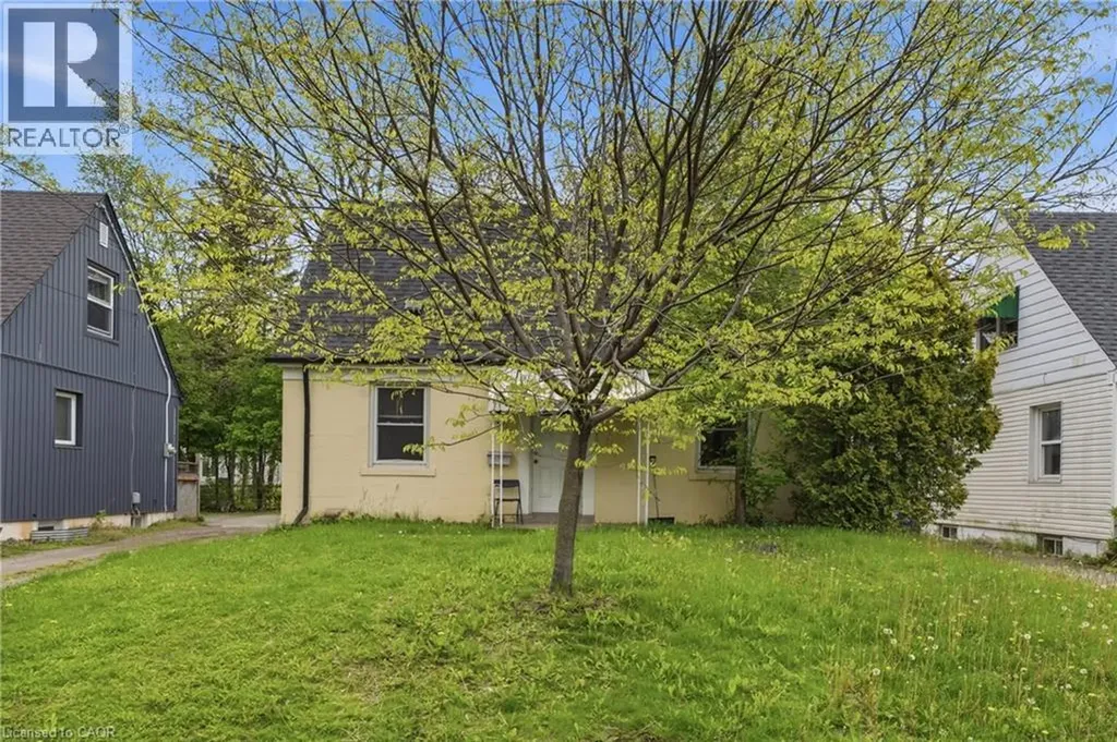 139 Dalewood Avenue Hamilton ON L8S 1Z3