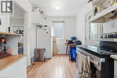 139 Dalewood Avenue Hamilton ON L8S 1Z3