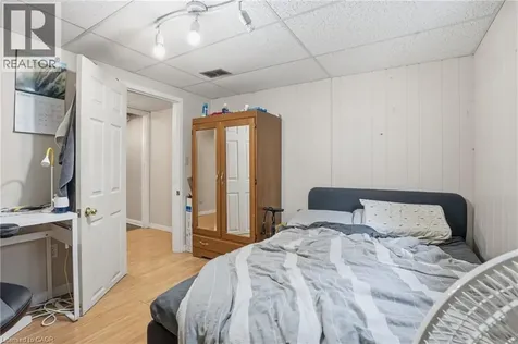 139 Dalewood Avenue Hamilton ON L8S 1Z3