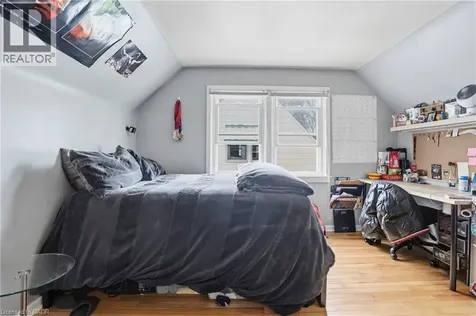 139 Dalewood Avenue Hamilton ON L8S 1Z3